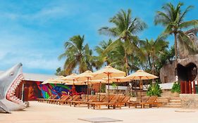 Hotel Blue Cove By On Vacation